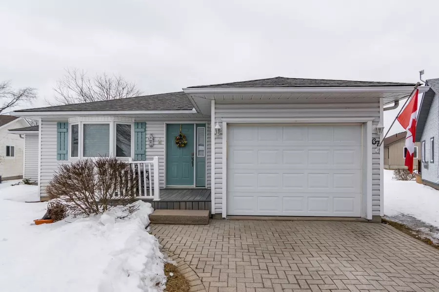 67 Sandbanks CT, Prince Edward County, ON K0K 3L0