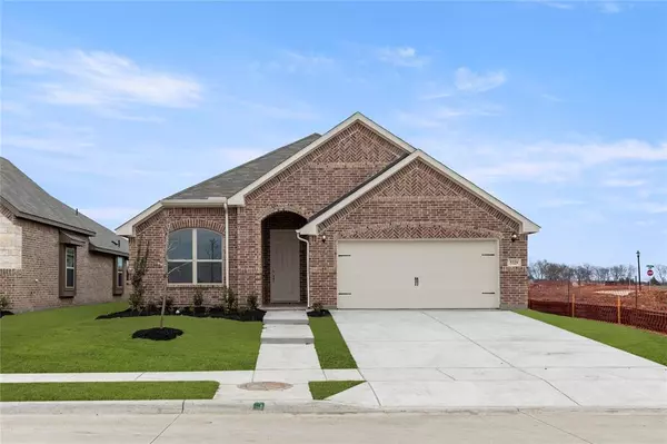 5329 Neyland Drive, Royse City, TX 75189