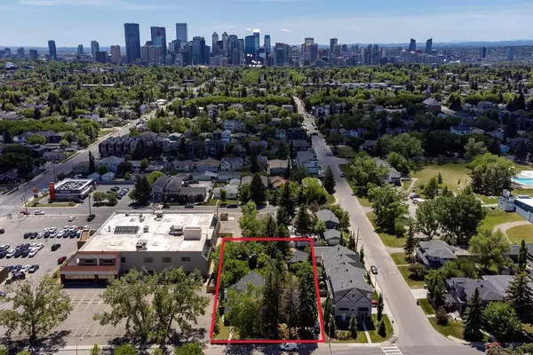 531, 533, 535 24 AVE NW, Calgary, AB T2M 1X4