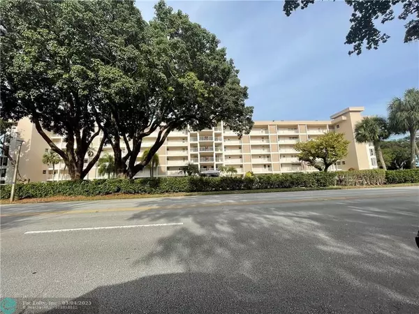 2901 S Palm Aire Dr  #503, Pompano Beach, FL 33069