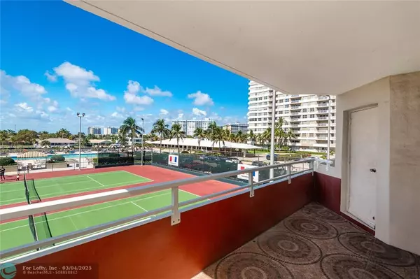 1985 S Ocean Dr  #2E, Hallandale Beach, FL 33009