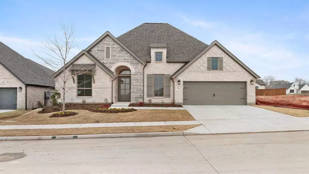 1714 Hillside Stroll Drive, Lavon, TX 75116