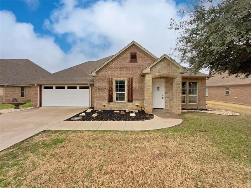 3228 Ferry Boat Lane, Granbury, TX 76049