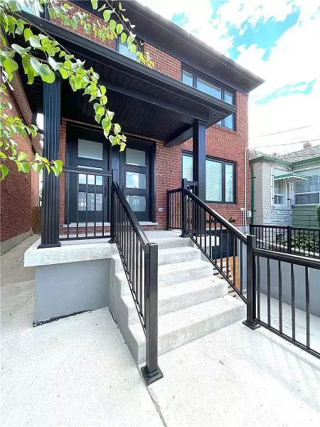 Toronto W03, ON M6M 3B8,345 Blackthorn AVE #Upper #3