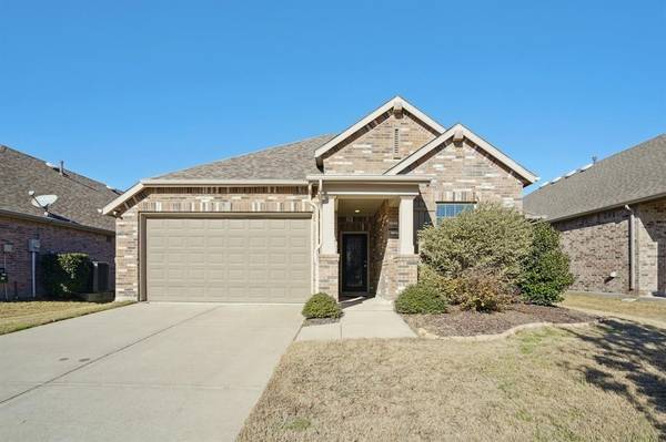 1725 Outpost Creek Lane, Aubrey, TX 76227