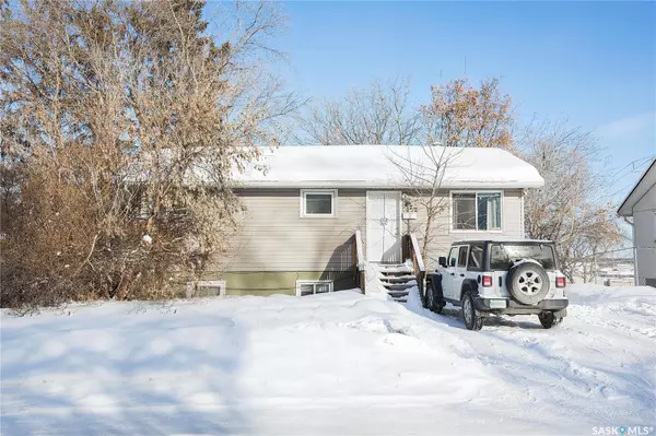 472 19th STREET E, Prince Albert, SK S6V 1P9