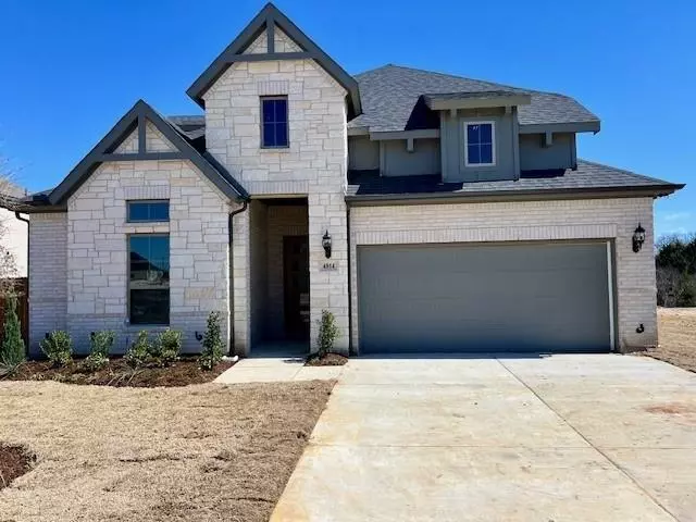 4814 Nomad Drive, Midlothian, TX 76065