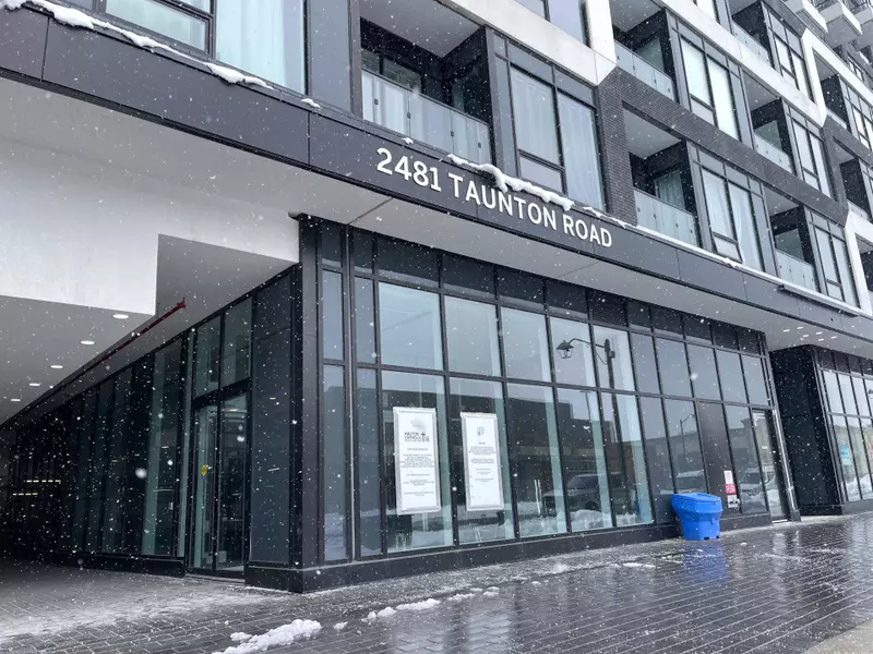 2481 Taunton RD #506, Oakville, ON L6H 3R7