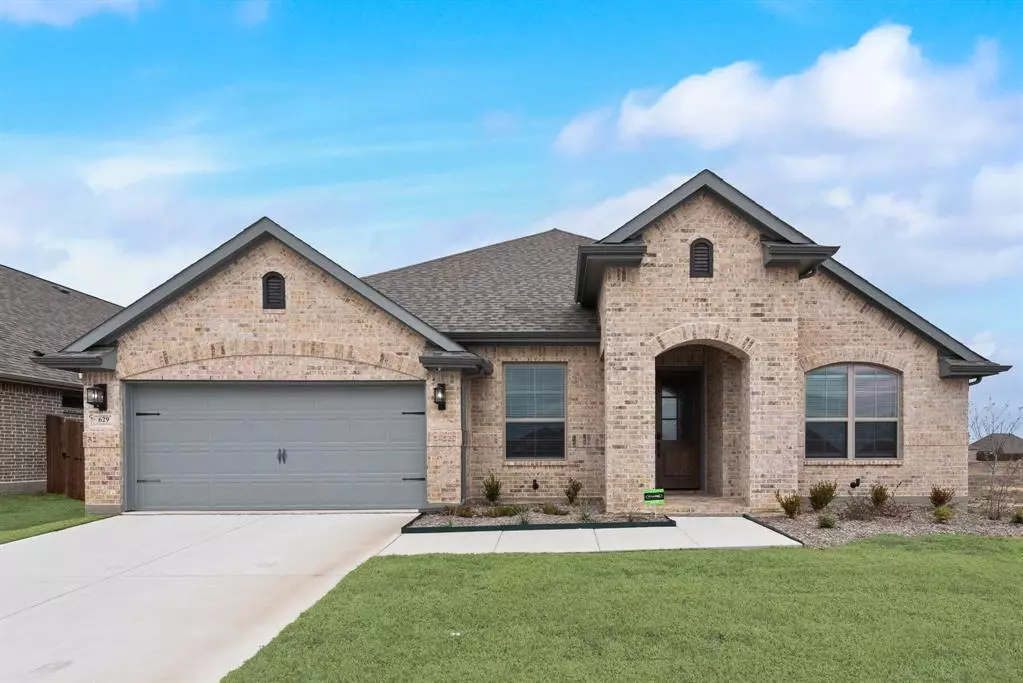 Waxahachie, TX 75165,629 Red Maple Road