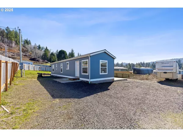 370 N WEST VIEW DR, Otis, OR 97368