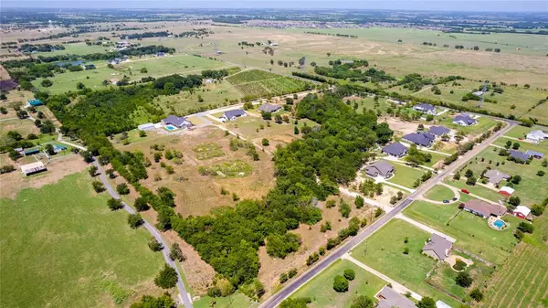 1289 Hunt Road, Gunter, TX 75058