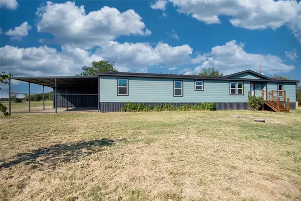 732 County Road 1785,  Sunset,  TX 76270