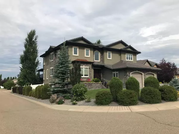 107 Alexander CRES, Red Deer, AB T4R 2T2