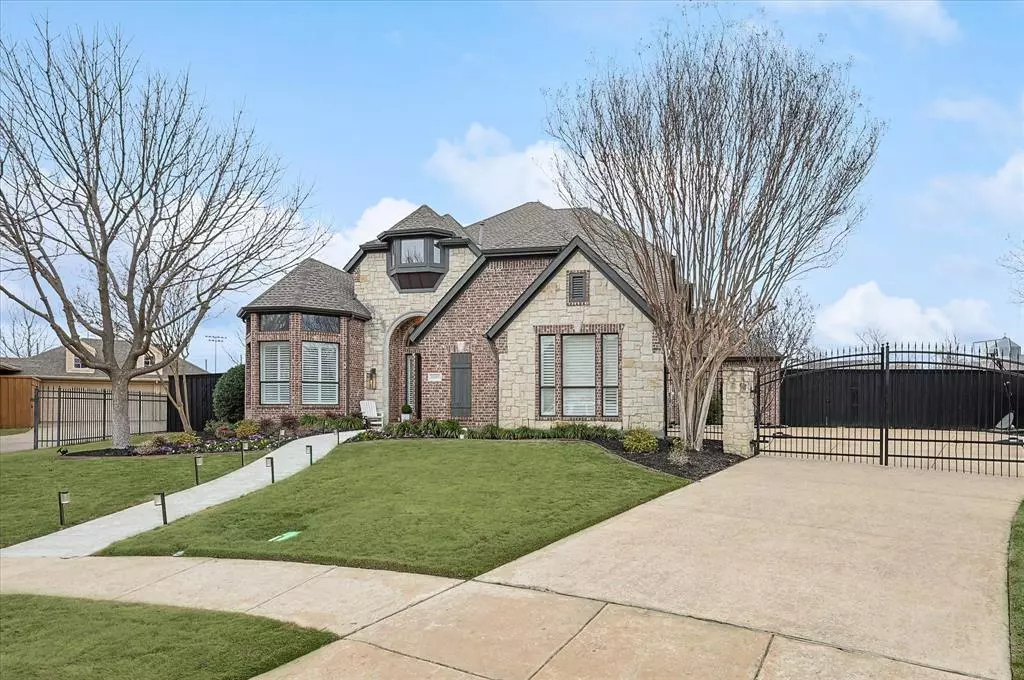 Carrollton, TX 75010,2537 Green Oak Drive