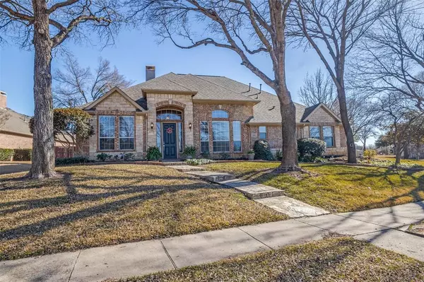 2100 Oakhollow Court, Corinth, TX 76210