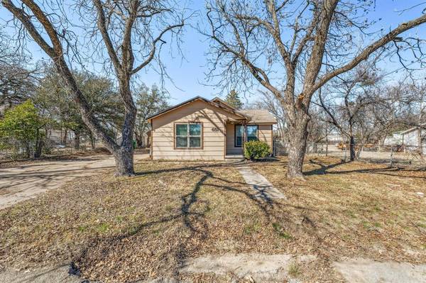 651 W Park Street, Stephenville, TX 76401