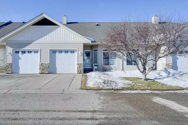 939 Ramage CRES #8, Red Deer, AB T4P3Z9