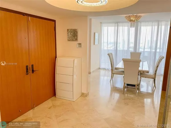 Sunny Isles Beach, FL 33160,17555 Collins Avenue  #2604