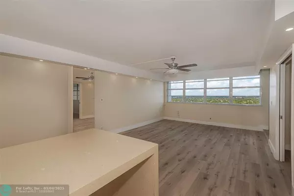 Hollywood, FL 33019,1400 S Ocean Dr  #1605