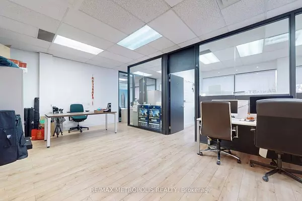 Markham, ON L3R 2W1,7481 Woodbine AVE #200