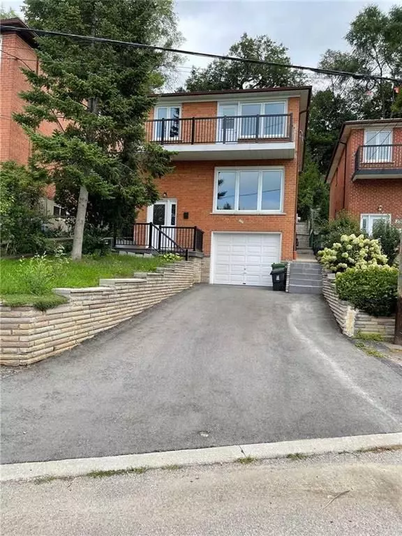 177 Gooch AVE #2, Toronto W02, ON M6L 4L9