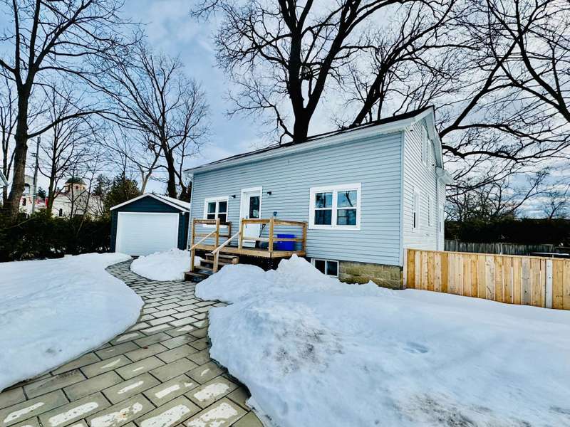 1 Station ST, Markham, ON L3P 1Z5
