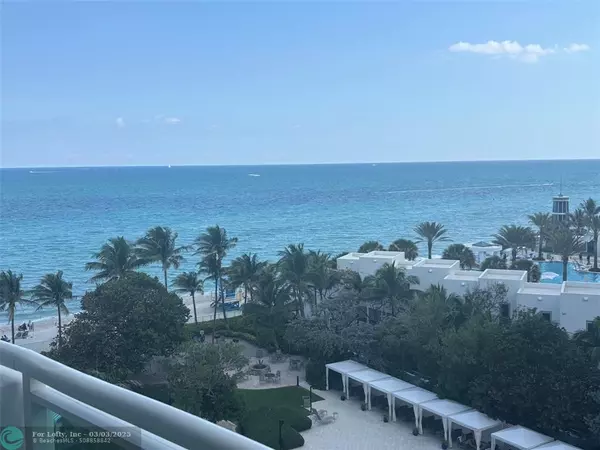 Hollywood, FL 33019,3001 S Ocean Dr  #817