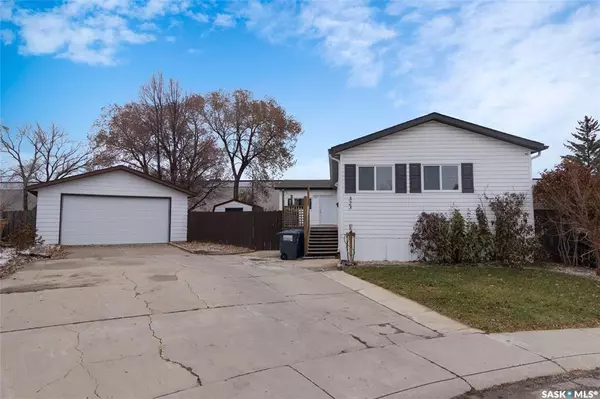 323 Leland PLACE, Saskatoon, SK S7H 5A3