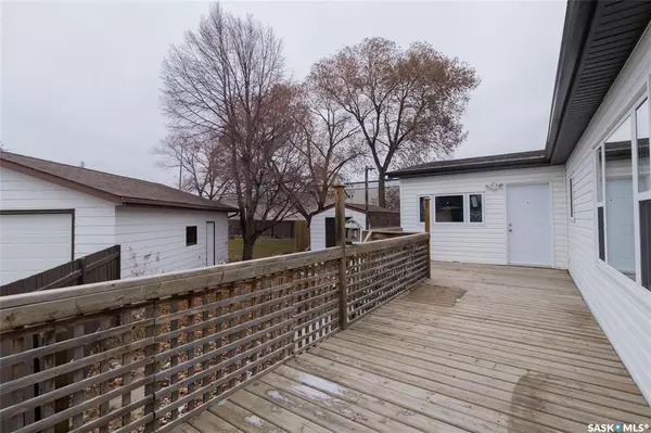 Saskatoon, SK S7H 5A3,323 Leland PLACE