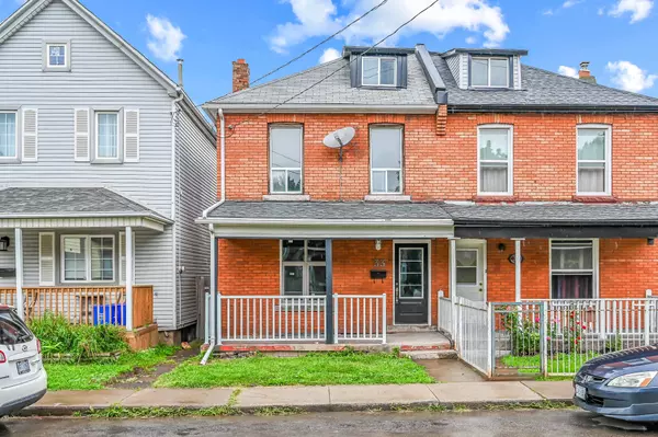 33 Shaw ST, Hamilton, ON L8L 3P2