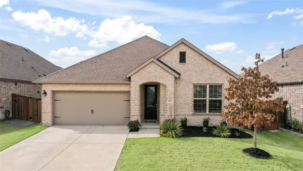 3925 Primrose Drive, Aubrey, TX 76227