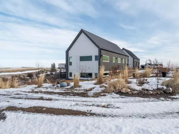 304102 338 AVE East, Rural Foothills County, AB T0L 0J0