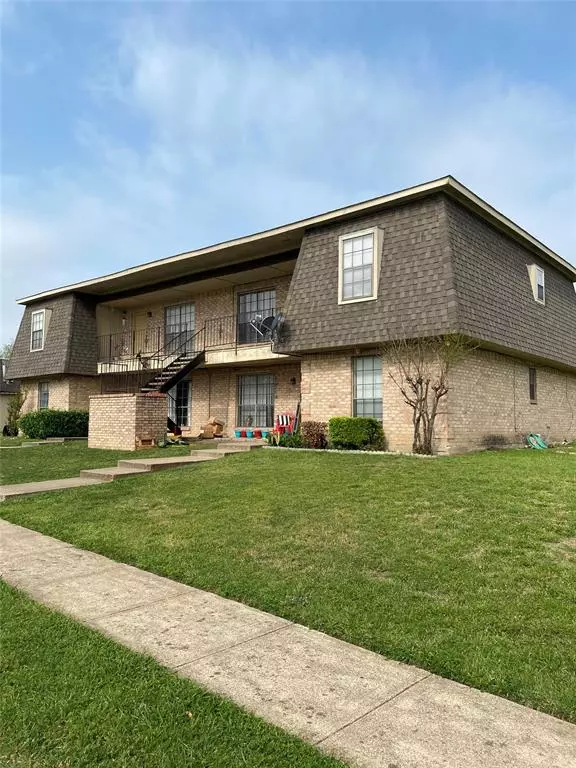 Benbrook, TX 76126,9501 Westpark Drive #9505