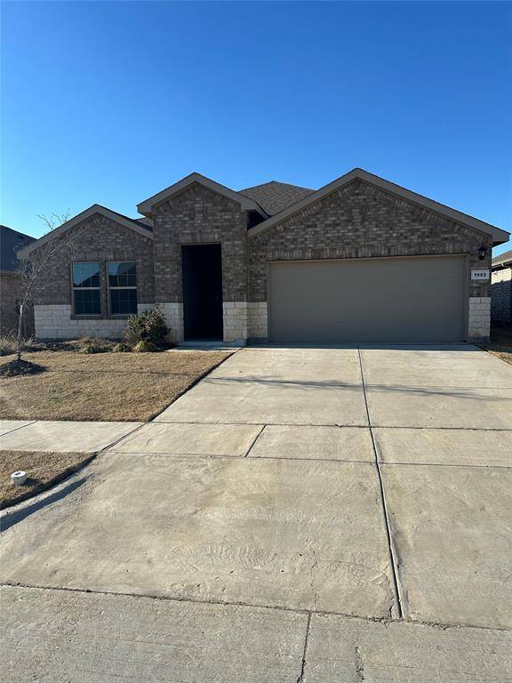 1902 Skylar Lane, Cleburne, TX 76033