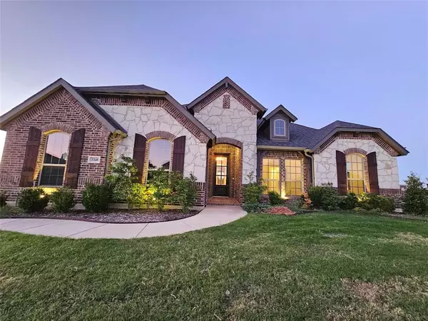 3340 Makala Drive, Midlothian, TX 76065