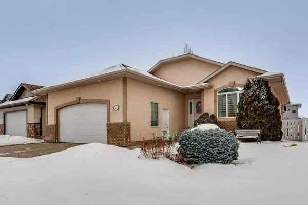 127 Lougheed Close, Red Deer, AB T4R 3L9