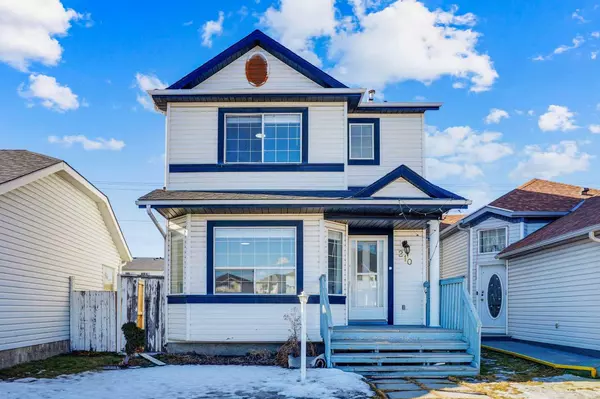 210 Saratoga Close Northeast, Calgary, AB T1Y6Z9