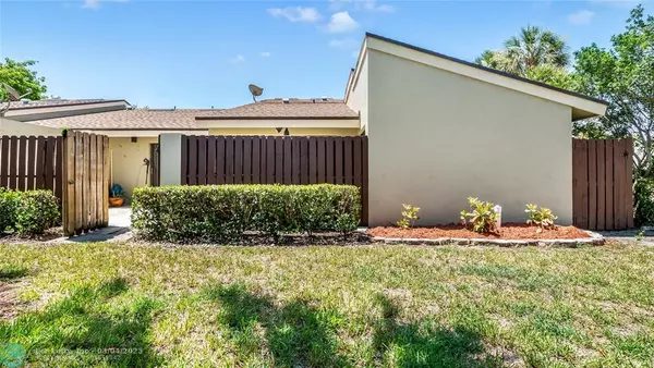 Boynton Beach, FL 33436,81 Meadows Dr  #81