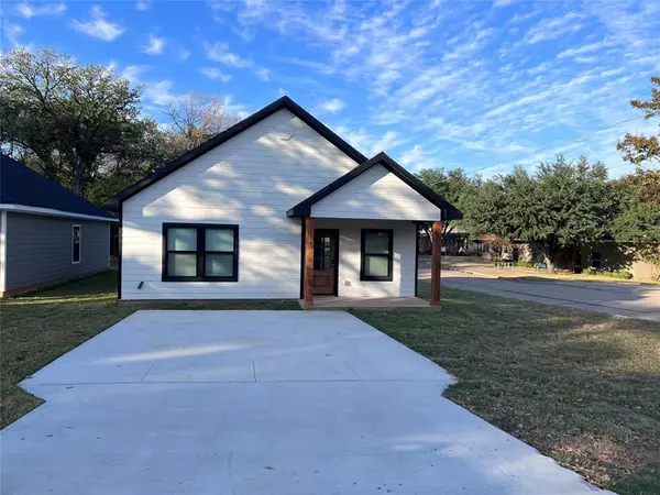 735 E Gandy Street, Denison, TX 75021