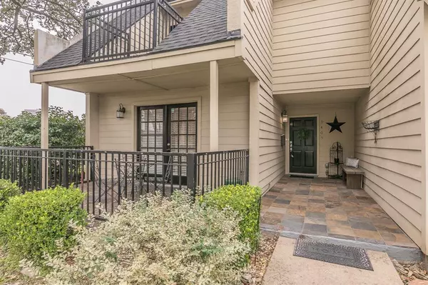 Dallas, TX 75243,9405 Timberleaf Drive