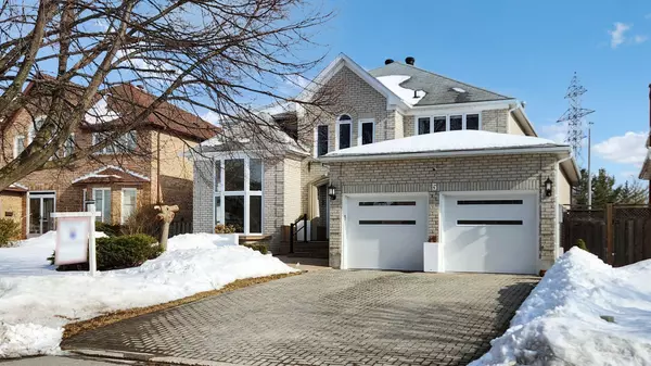 Markham, ON L3R 9M2,5 Mary Elizabeth CRES