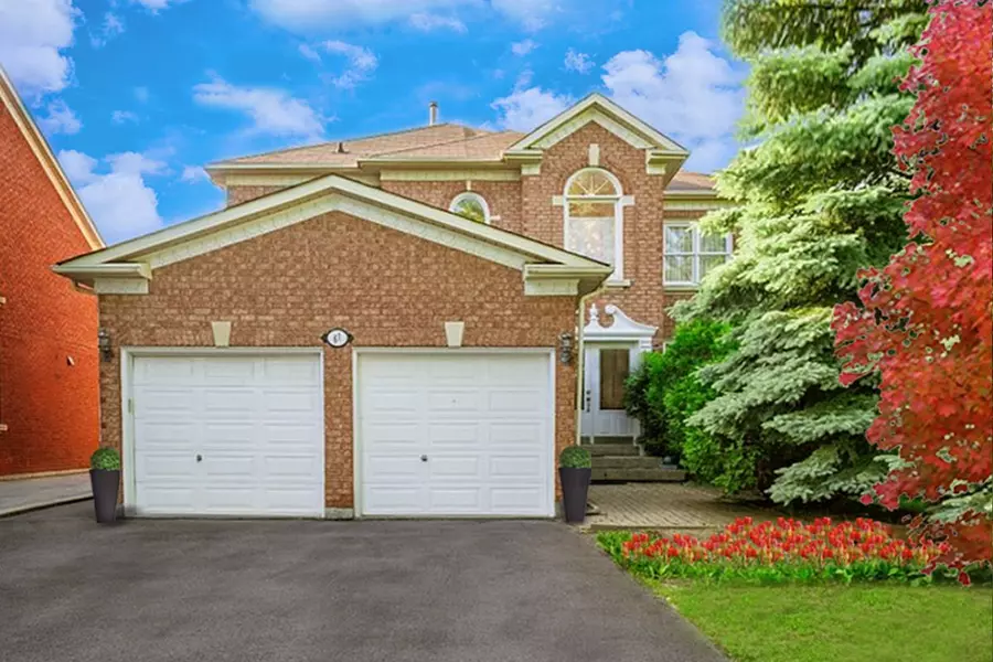 61 Willett CRES, Richmond Hill, ON L4C 7W2