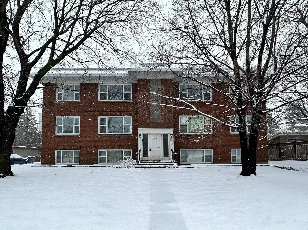 Carlington - Central Park, ON K1Z 5Y1,839 KIRKWOOD AVE #5