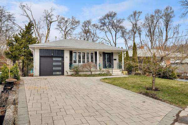 32 Cedarcrest DR, Toronto W08, ON M9A 2V6