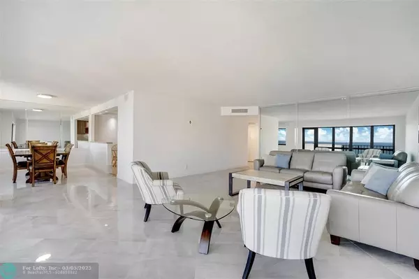 Lauderdale By The Sea, FL 33308,5100 N Ocean Blvd  #1414