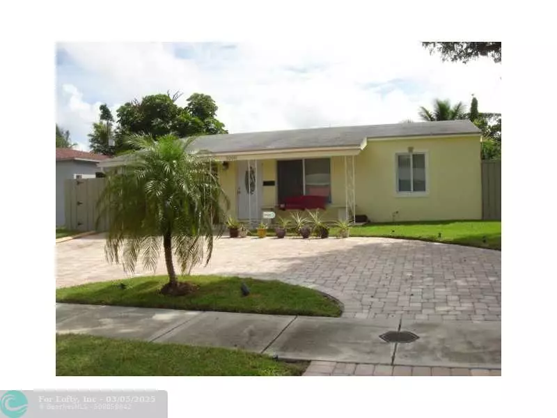 5200 NE 3rd Ter, Oakland Park, FL 33334