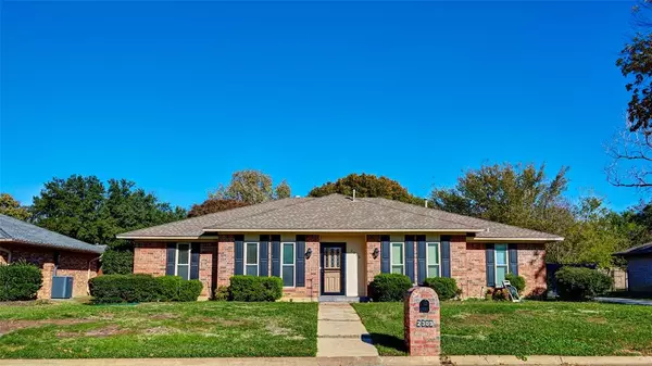 2309 Green Oaks Street,  Denton,  TX 76209