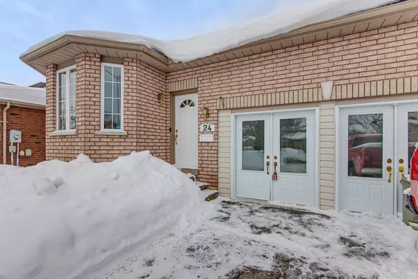 24 Twiss DR, Barrie, ON L4N 8P3