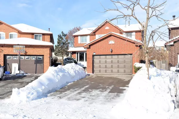 14 Paramount PL, Brampton, ON L6Y 2T3