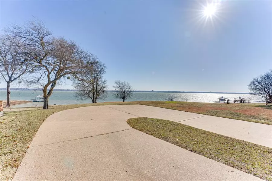 308 Point Royal Drive, Rowlett, TX 75087